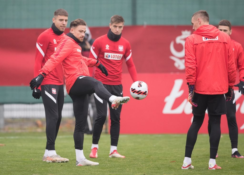 „Gramy dla Polski”. PZPN szuka piłkarskich talentów wśród młodzieży polonijnej Trening reprezentacji Polski