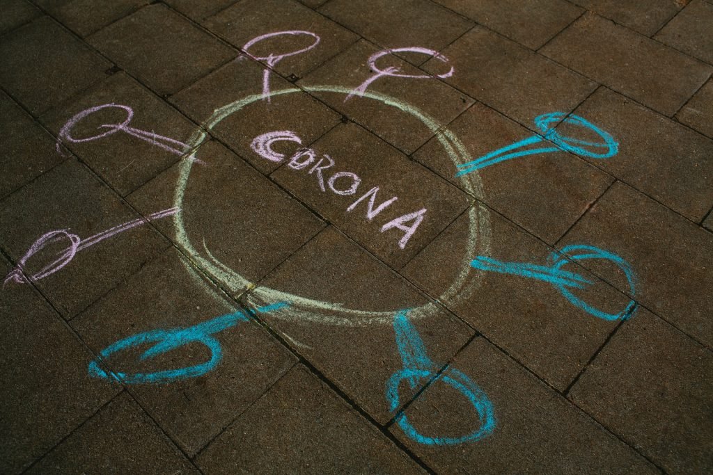 Koronawirus. Rząd zaleca dawkę odświeżającą