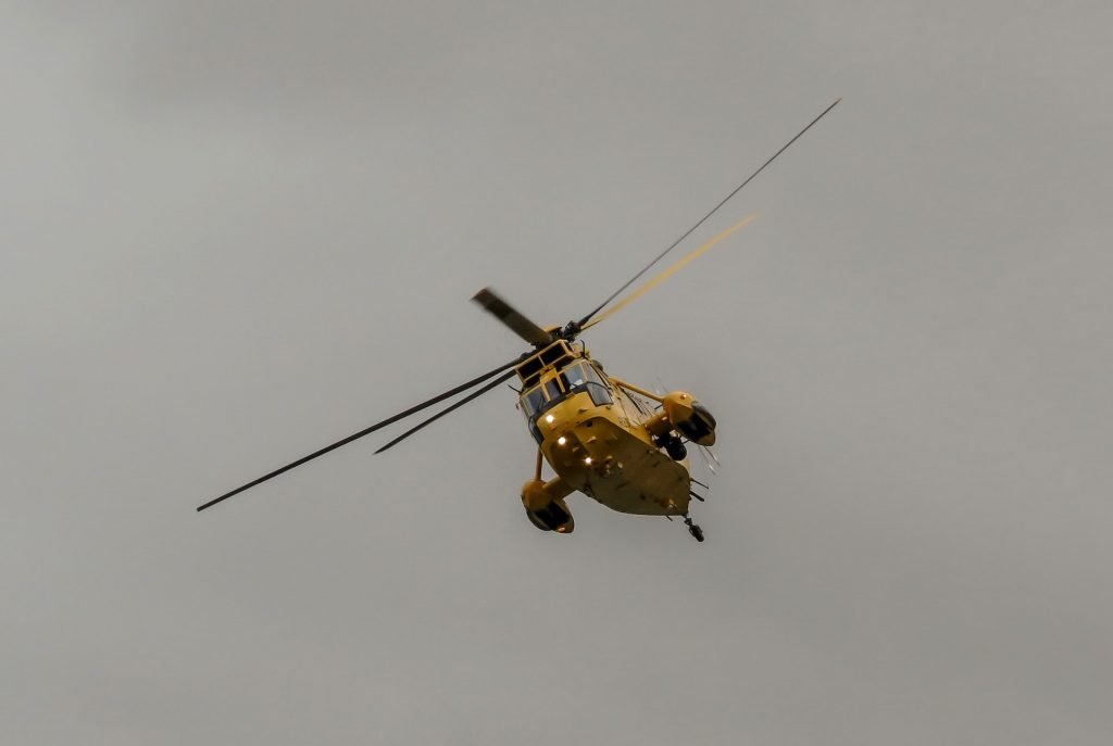 Birkenes: znaleziono nieprzytomnego chłopca helikopter ratunkowy