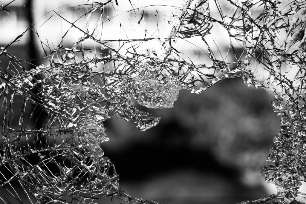 Kristiansand: wybite szyby w szkole. Zatrzymano sprawców