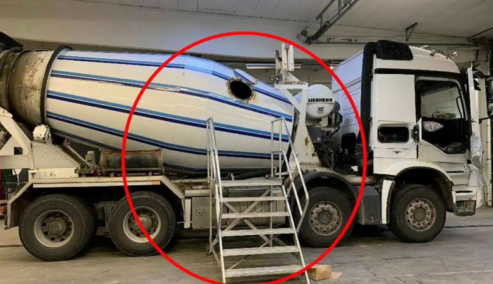 Miliony koron w betoniarce. Policja zatrzymała przemytników