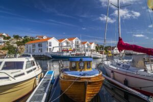 Stavanger. Łodzie przy kei