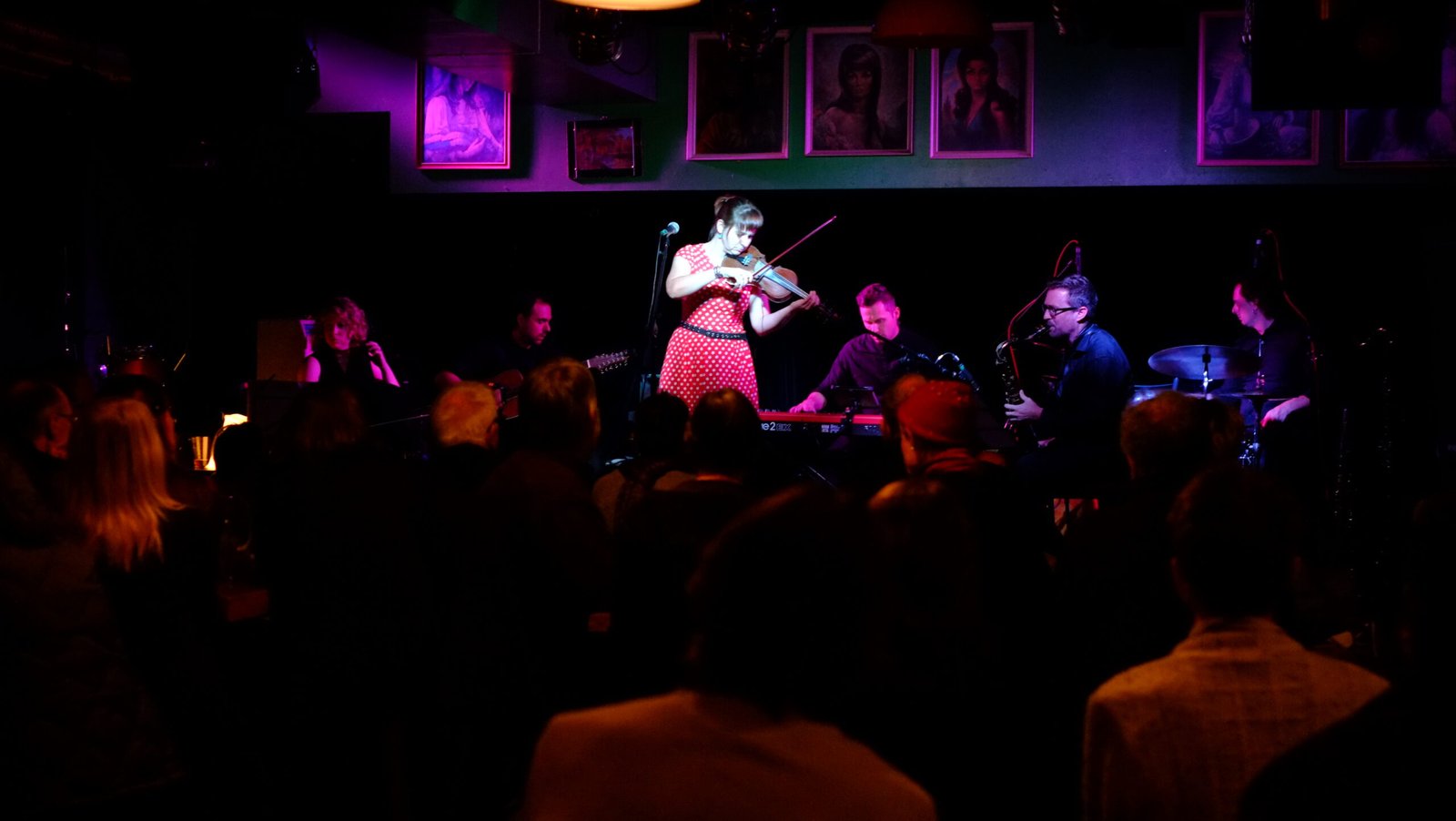 Scena folkowa: Jolanta Kossakowska i pokusa wolności