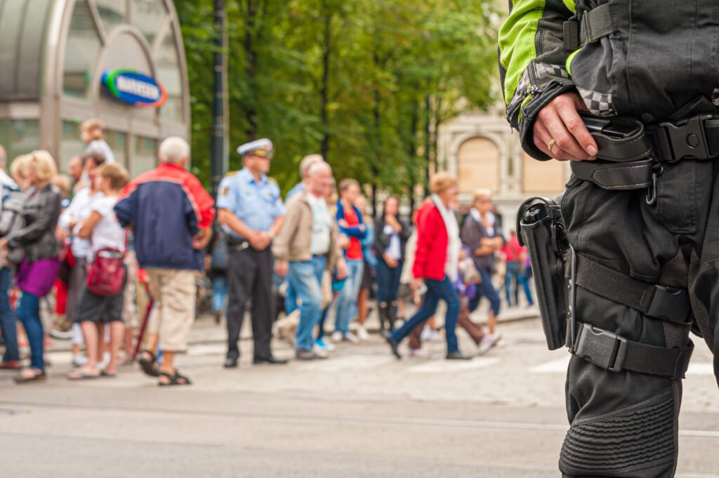 Uzbrojony policjant w Oslo