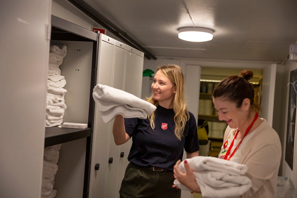 Mellom stabilitet og krise. Hva betyr kuttene i hjelpen til EU-migranter?