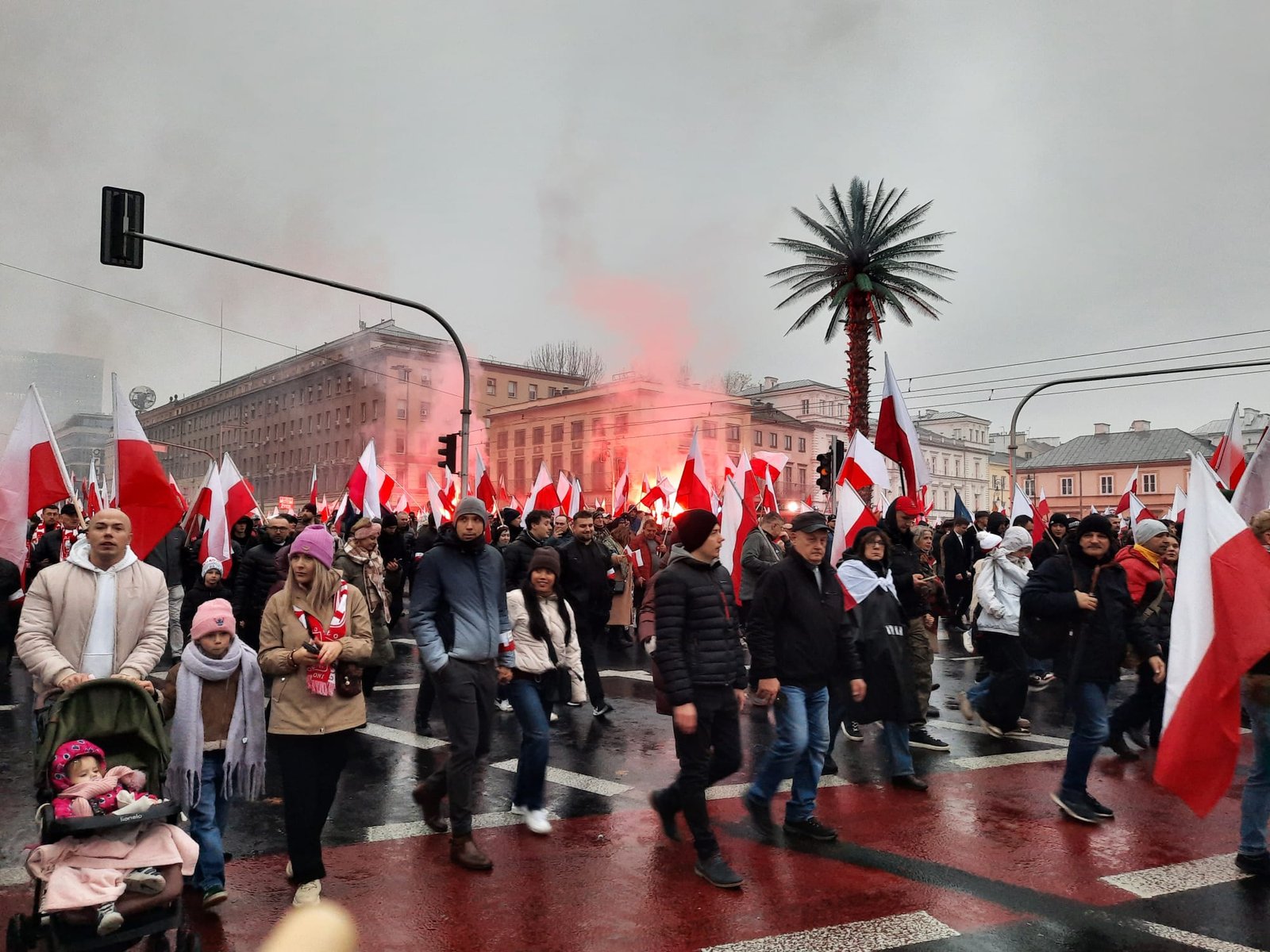Relacja NRK z Marszu Niepodległości: stronnicze i mylące przedstawienie
