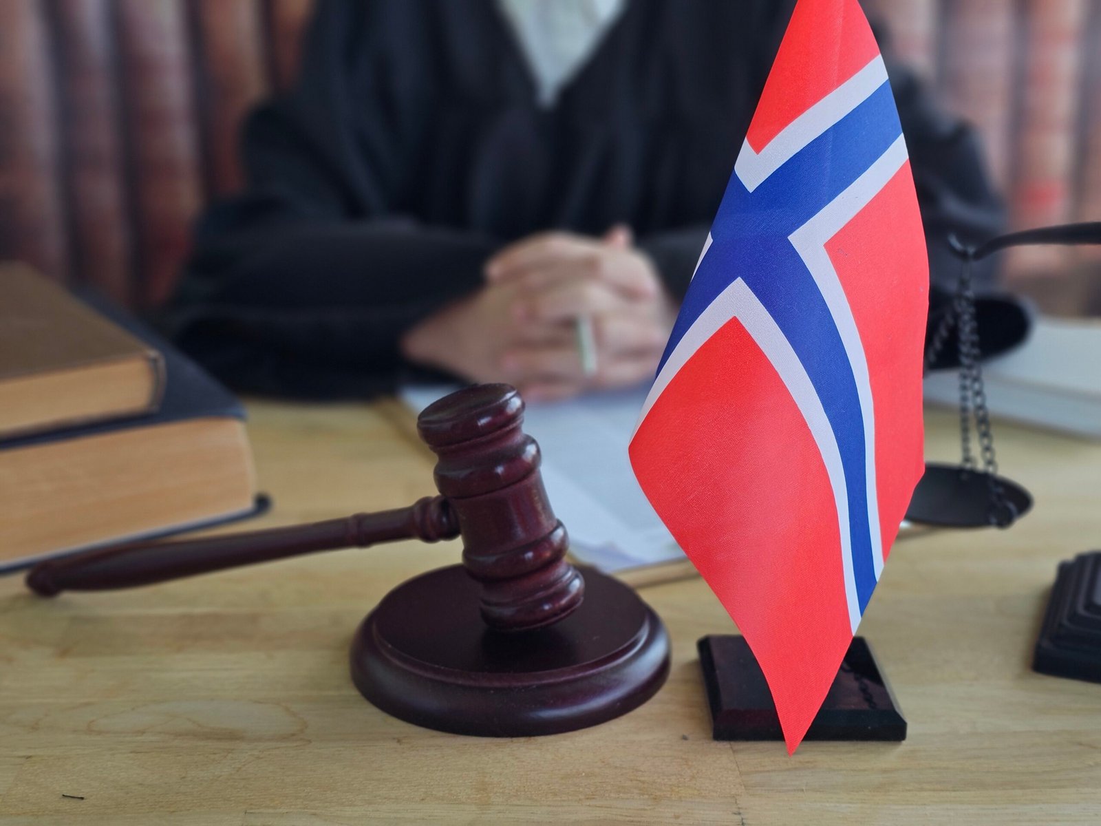 Høiby: z aresztu do książęcej rezydencji