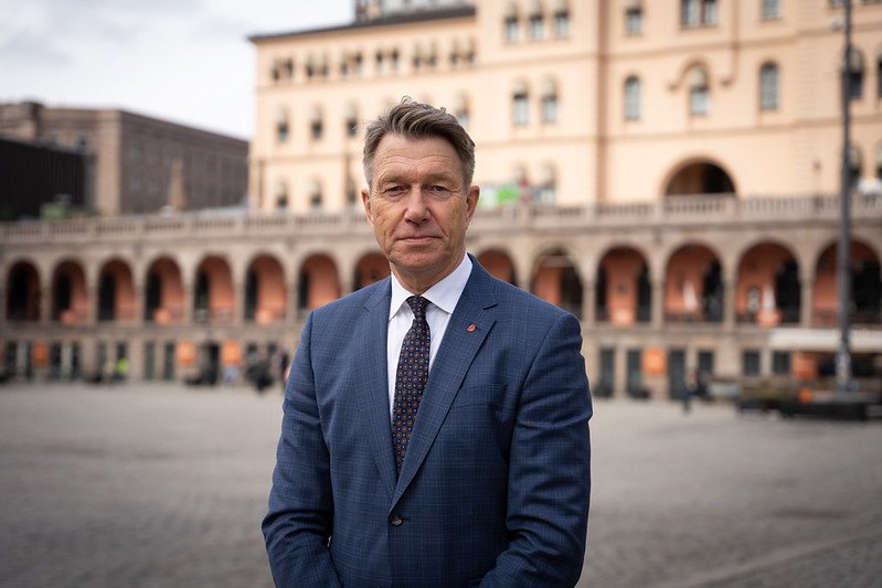 Norwegia przeciwstawi się unijnemu zakazowi wierceń naftowych w Arktyce Terje Aasland (Ap)