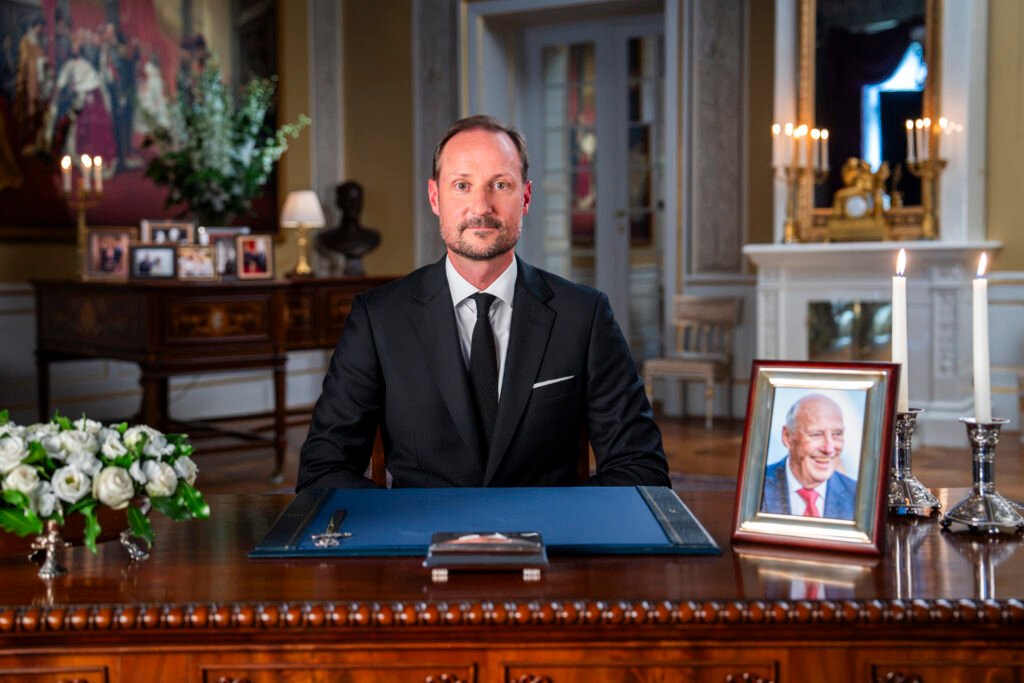 Król Haakon w przemówieniu poświęconym pamięci ojca: „Teraz moja kolej” Haakon VIII