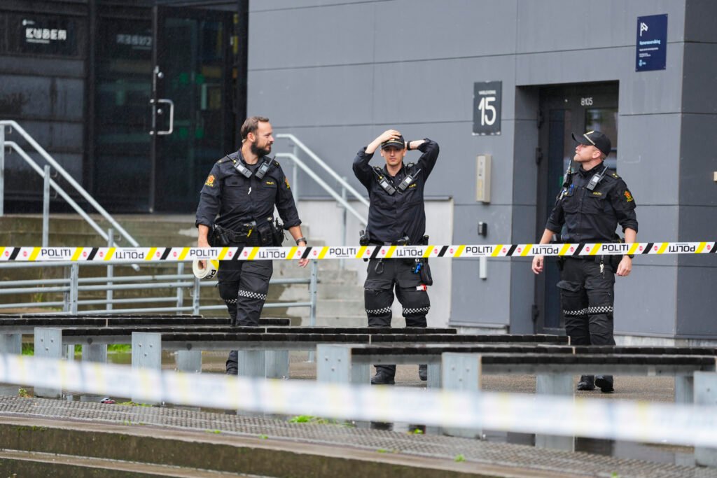 Atak nożem w szkole w Oslo: nieletni oskarżony o usiłowanie zabójstwa