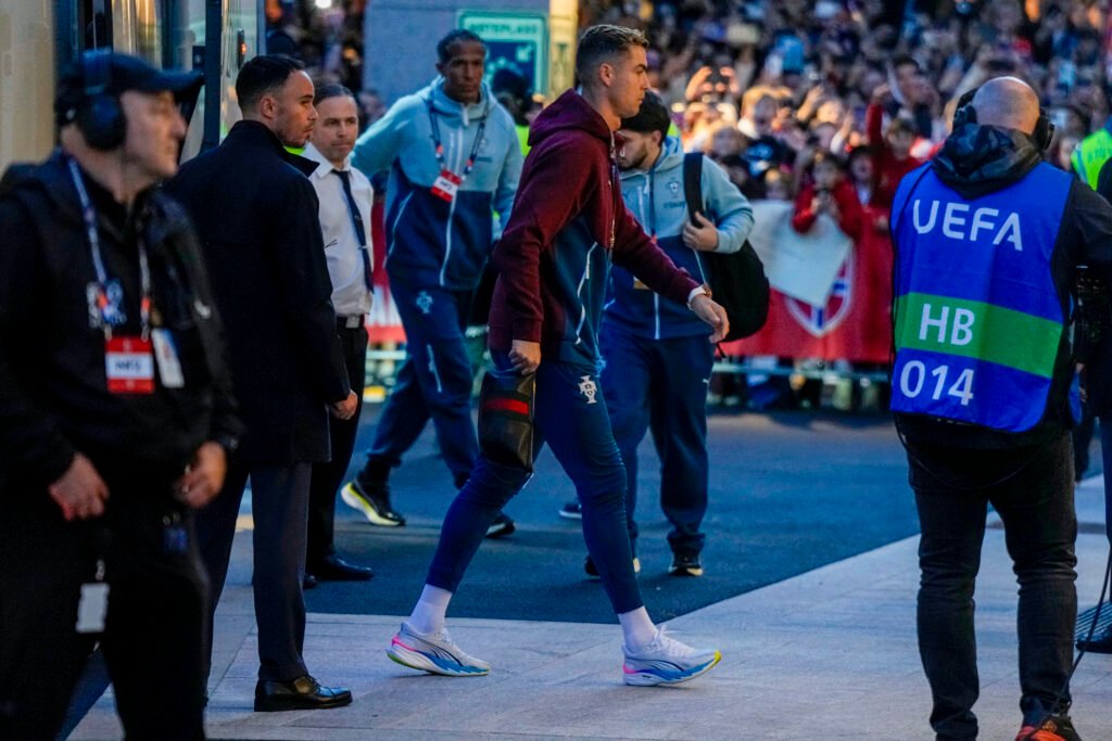 Ronaldo na ławce na Ullevaal – Andreas Schjelderup w wyjściowym składzie Norwegii